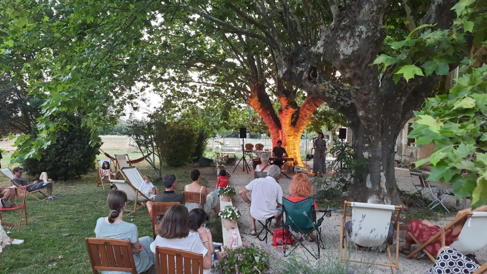 Mas De Karlotte Daire Pernes-les-Fontaines Dış mekan fotoğraf